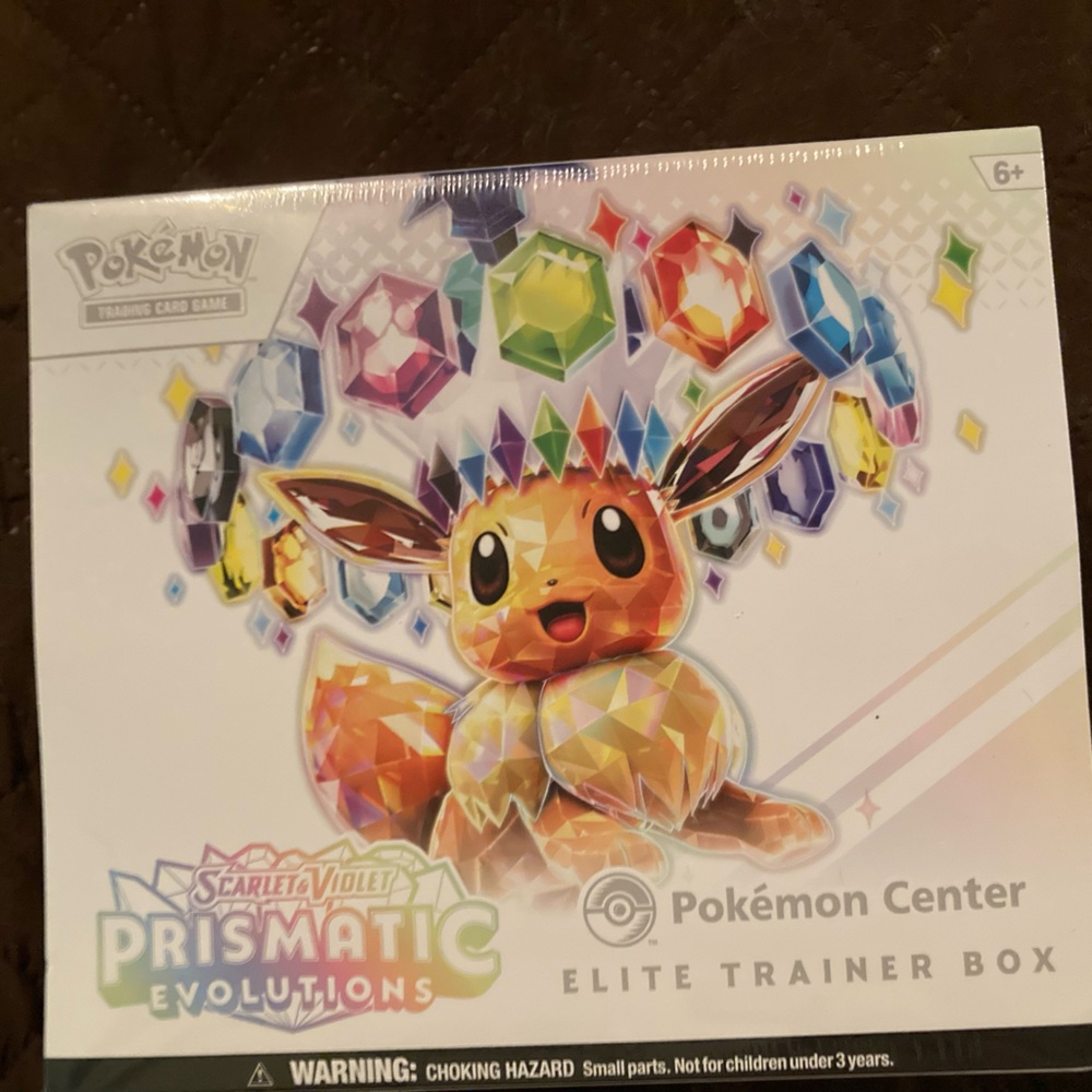 Pokemon Prismatic Evolutions Elite Trainer Box - Multicolor